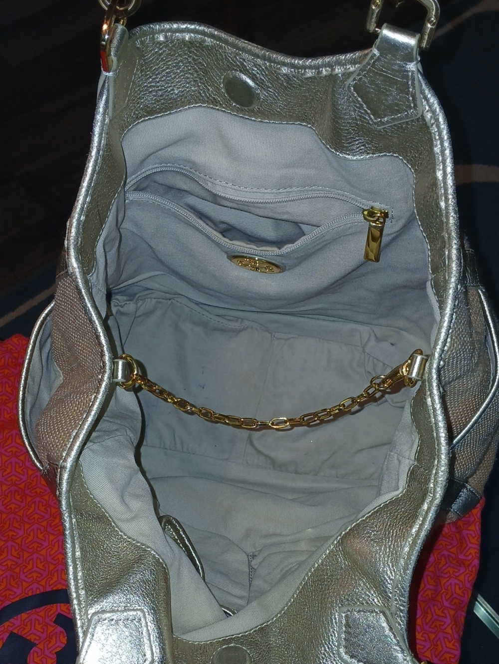 Tory Burch Metallic Beige Tote with Gold Hardware and Matching Wallet - Picture 11 of 17